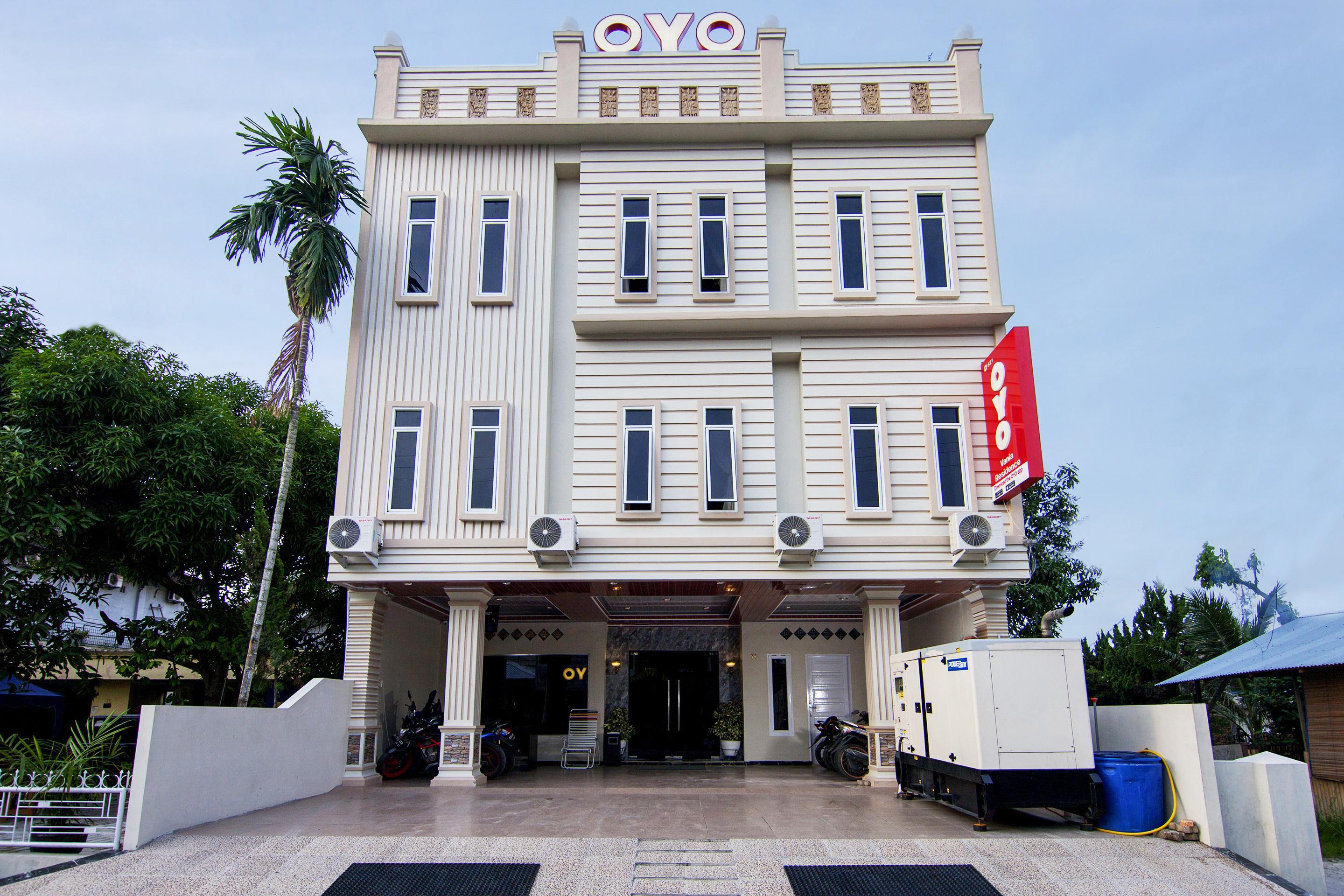 Super Oyo 621 Vania Residence Medan Buitenkant foto